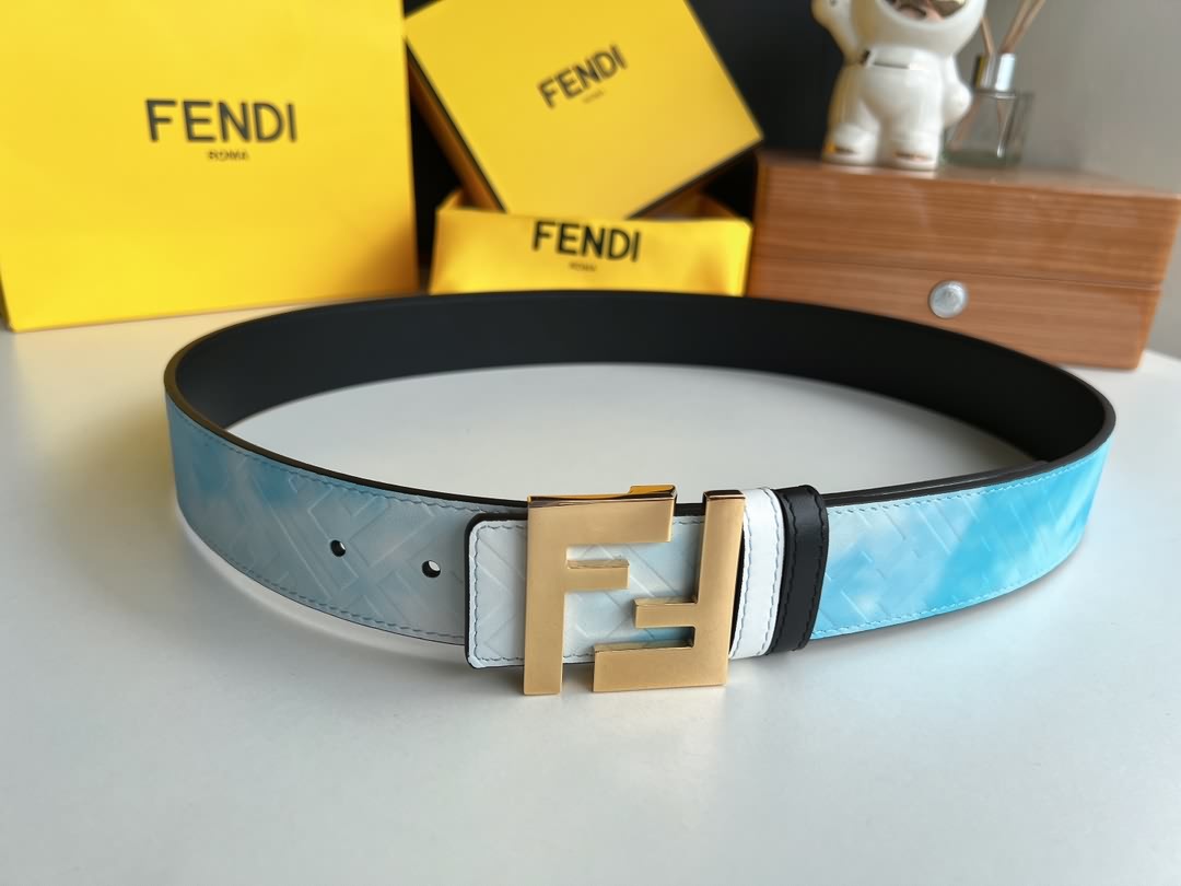FENDI 芬迪最新非凡創意漸變印花淺藍色雙FF牛皮腰帶