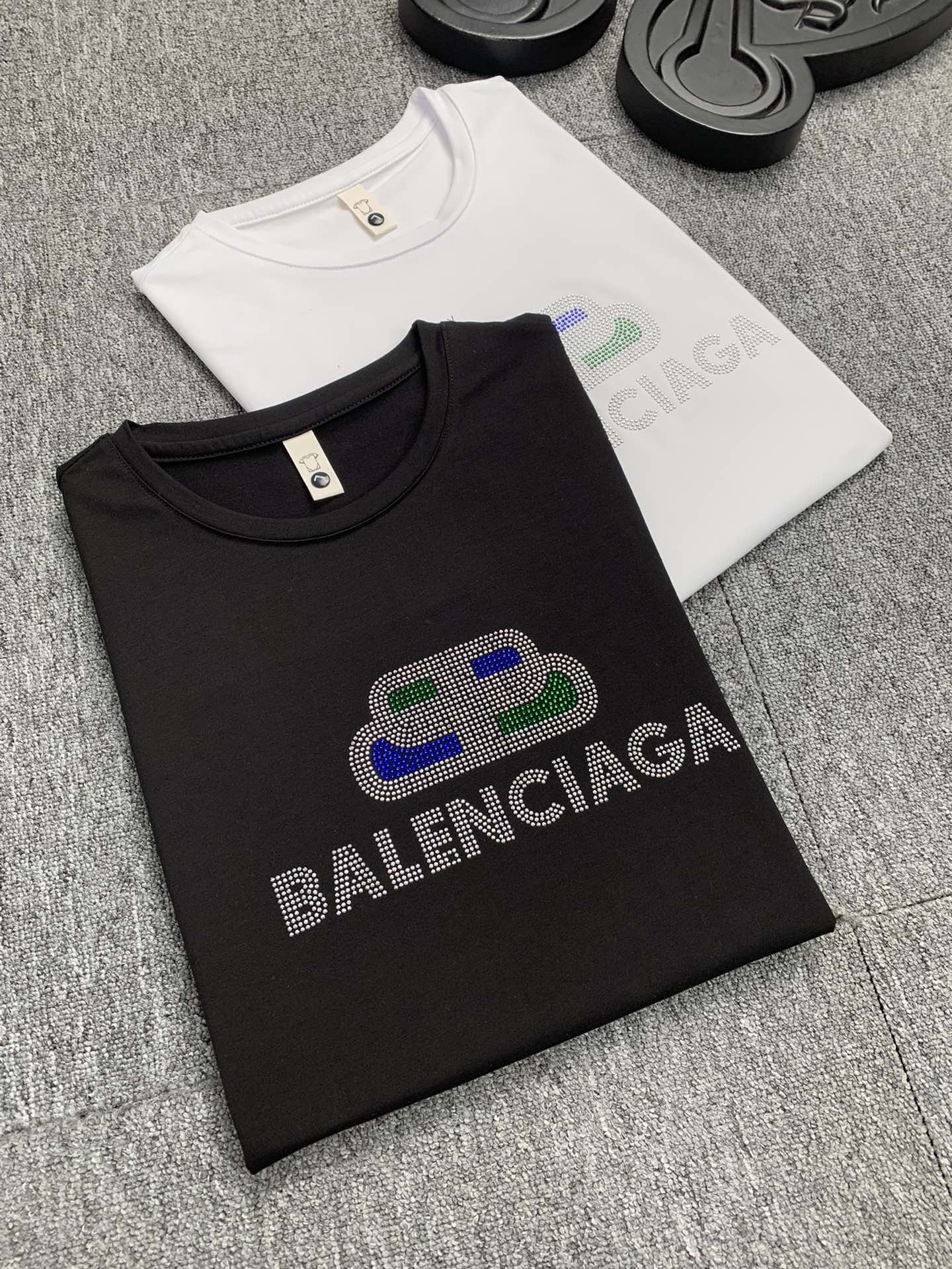 Balenciaga巴黎世家  2023春夏高品質圓領T恤