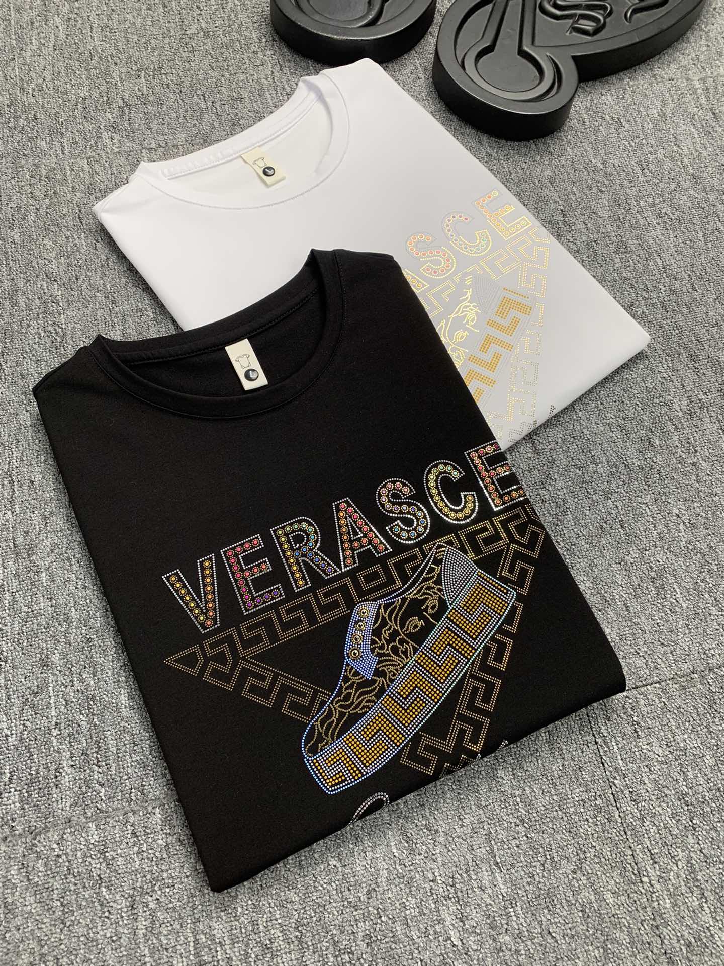 Versace範思哲  2023春夏高品質圓領T恤
