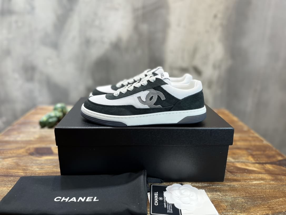 Chanel香奈兒23p新款小香 麂皮 熊貓鞋