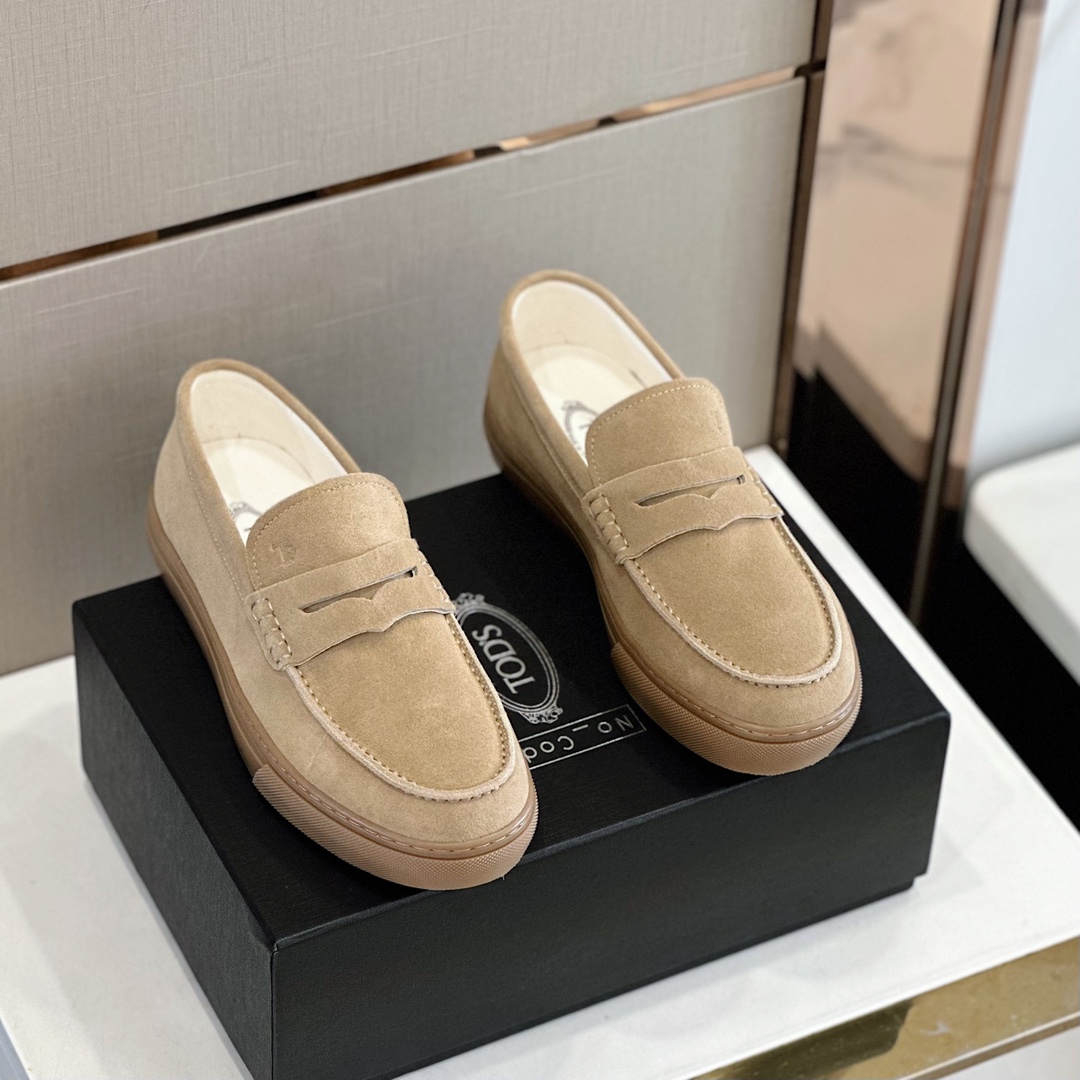 TOD'S 絨面皮革男款樂福鞋